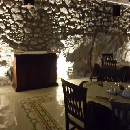 Al Vicolo Del Cilento 住宿加早餐酒店 3*