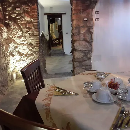 Al Vicolo Del Cilento 住宿加早餐酒店
